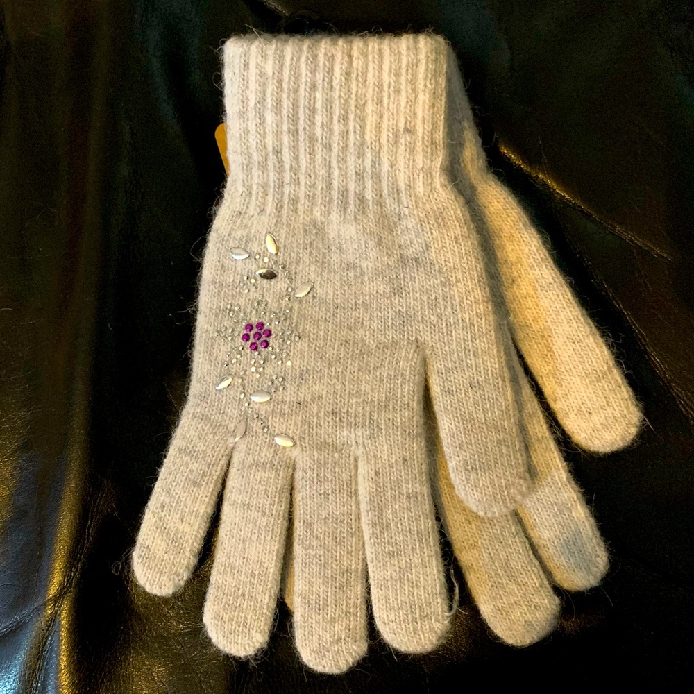 Gloves